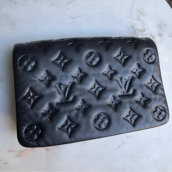 Louis Vuitton Empreinte Coussin Pochette - Picture 3 of 15